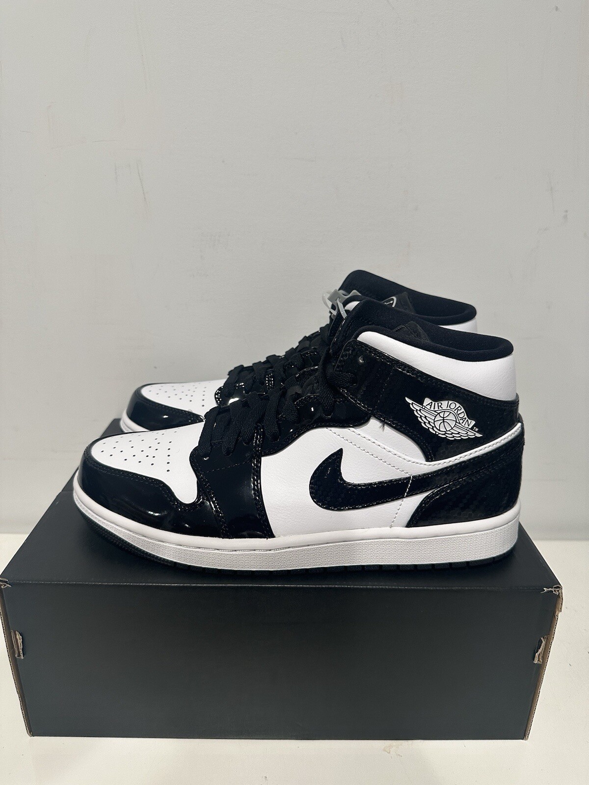 Air Jordan 1 Mid Carbon Fiber