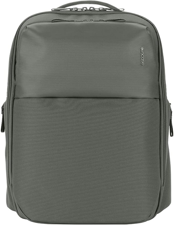 Incase A.R.C Daypack Black
