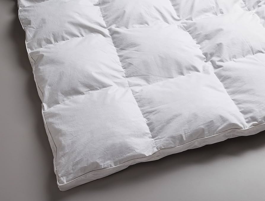 Logan and Mason 50/50 Duck Down & Feather Quilt - King