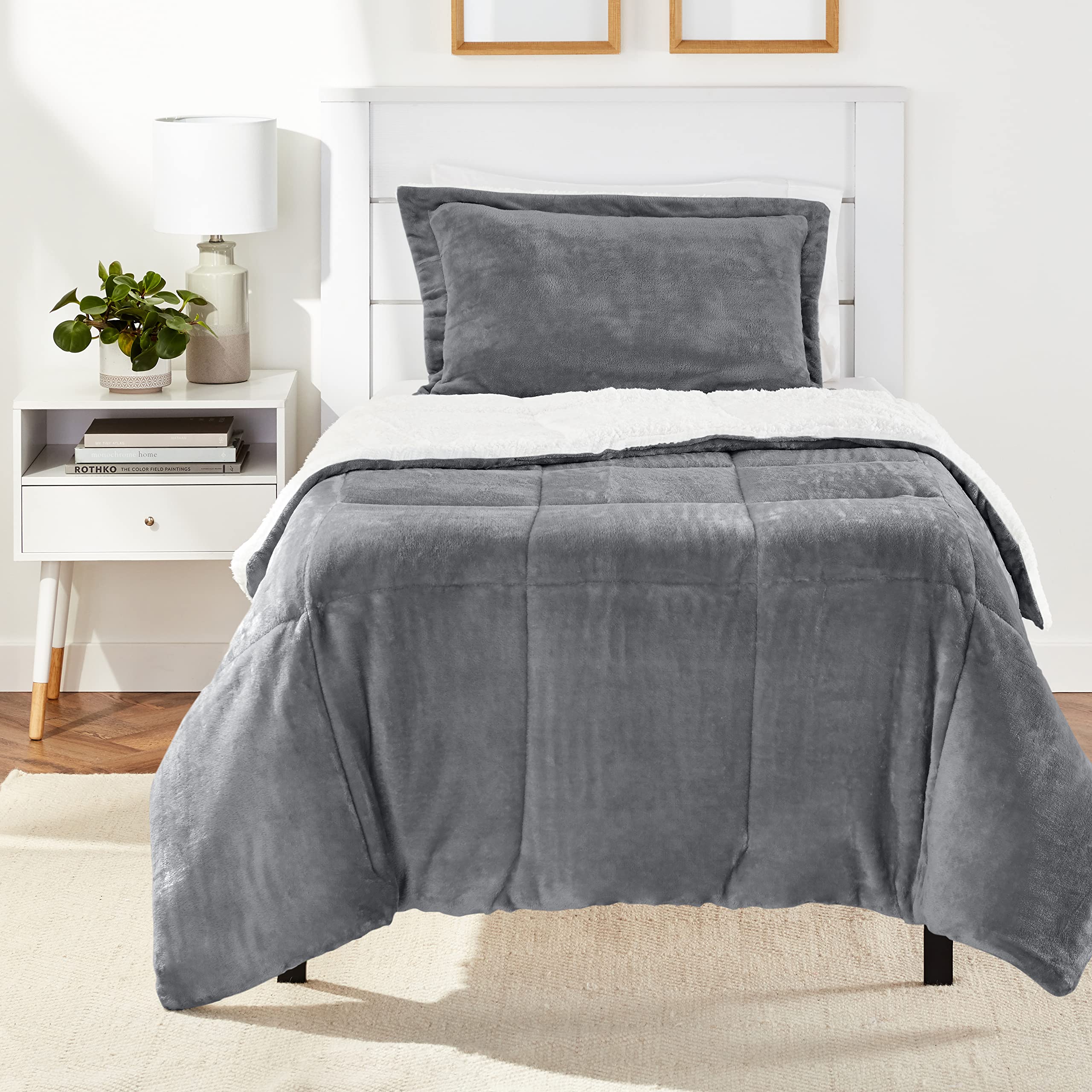 Amazon Basics Ultra-soft Micromink Sherpa Comforter Bed Set - Charcoal, Full/Queen