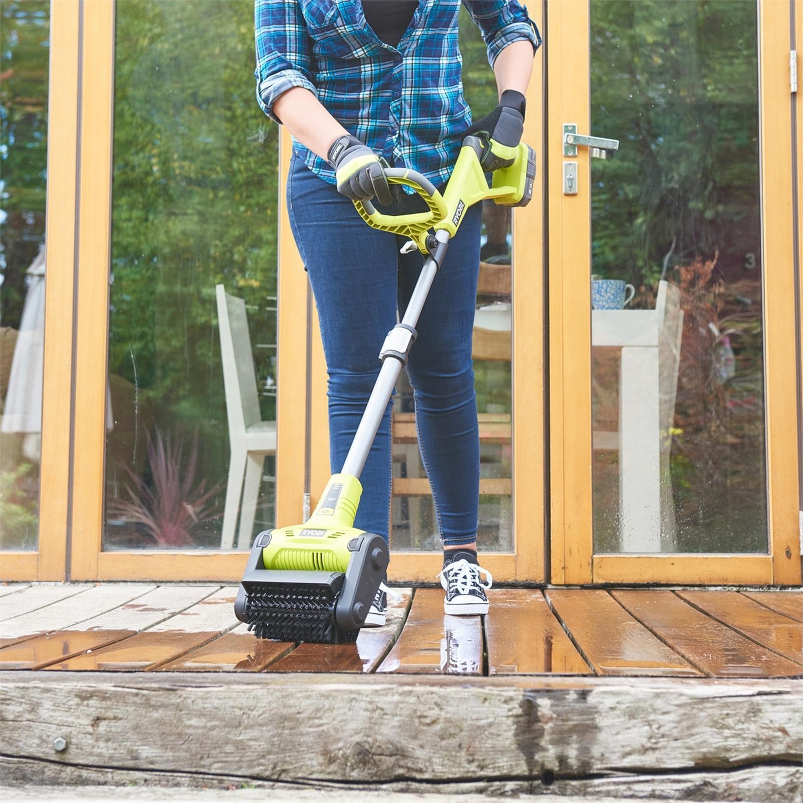 Ryobi One+ 18V Powered Outdoor Surface Cleaner - Skin Only